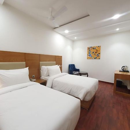 The Moziac Hotel 瓜廖尔 外观 照片